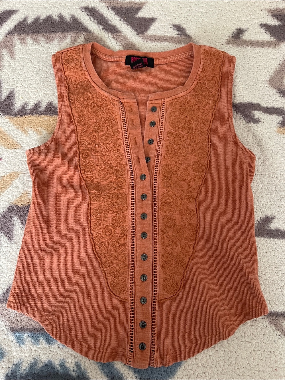 Rock & Roll Denim Embroidered Button-Front Tank Top in Rust